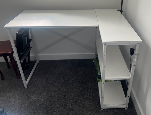 Modern white shaped - modern, l-shaped
